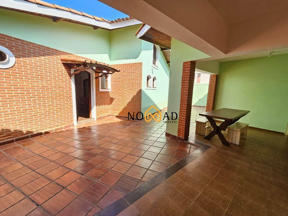 Casa, 3 quartos, 206 m² - Foto 4
