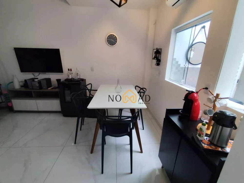 Casa de Condomínio à venda com 1 quarto, 50m² - Foto 2