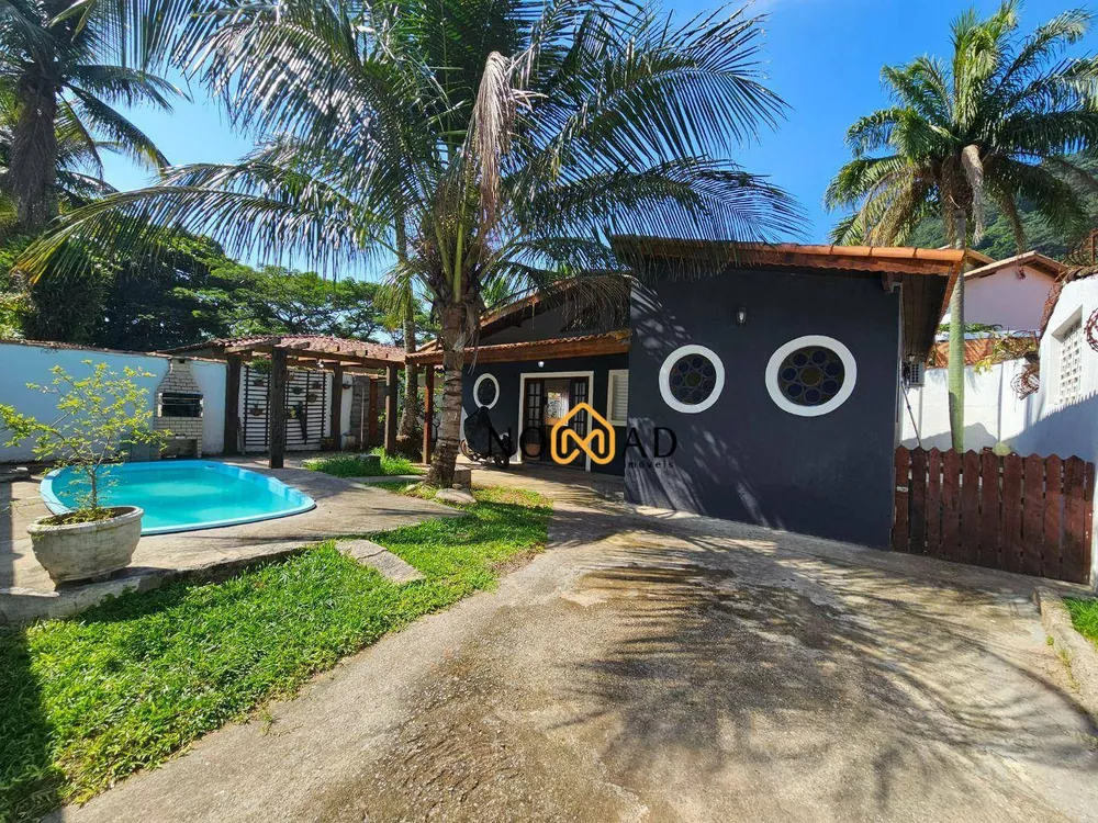 Casa, 4 quartos, 140 m² - Foto 1