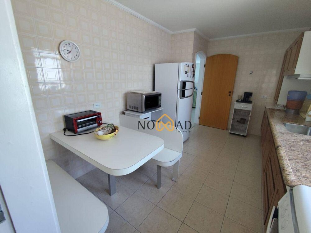 Apartamento, 3 quartos, 195 m² - Foto 3