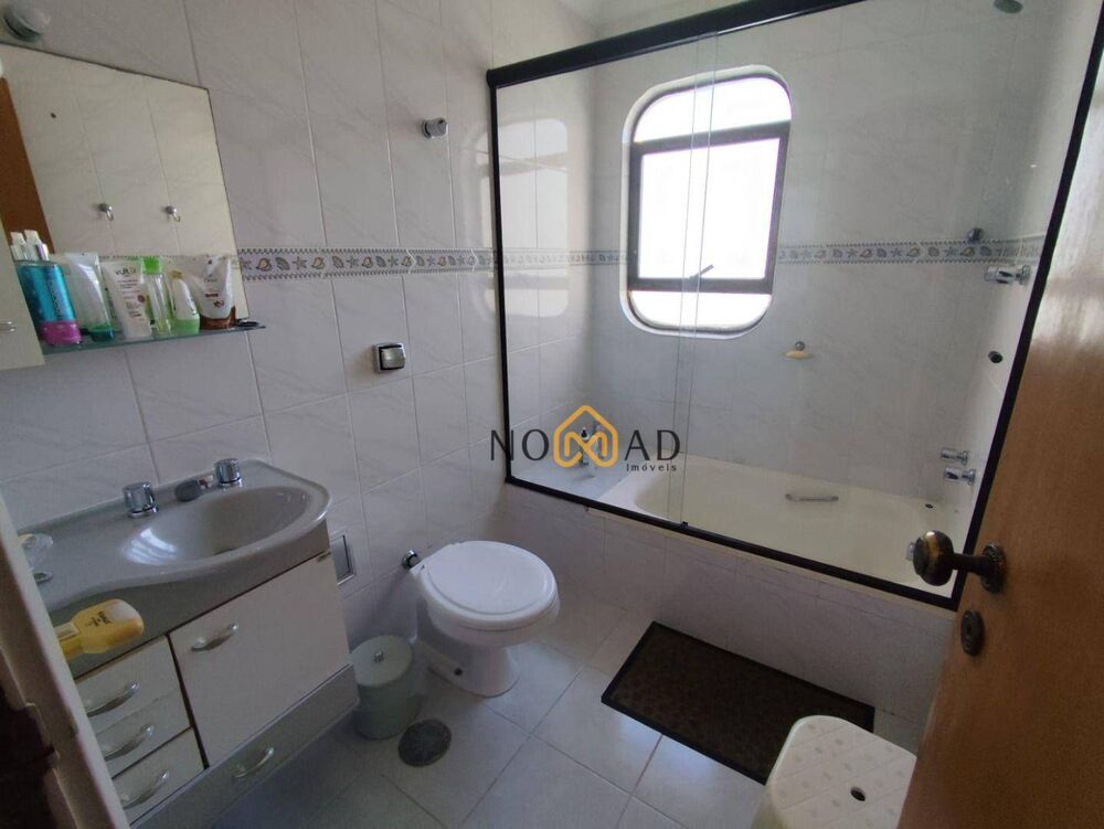 Apartamento, 3 quartos, 195 m² - Foto 11