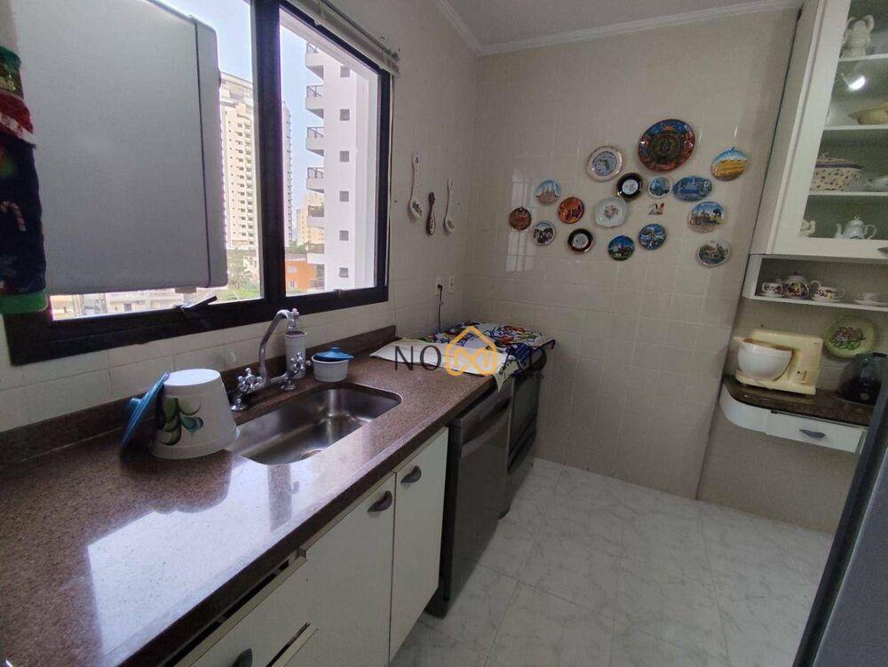 Apartamento, 4 quartos, 195 m² - Foto 4