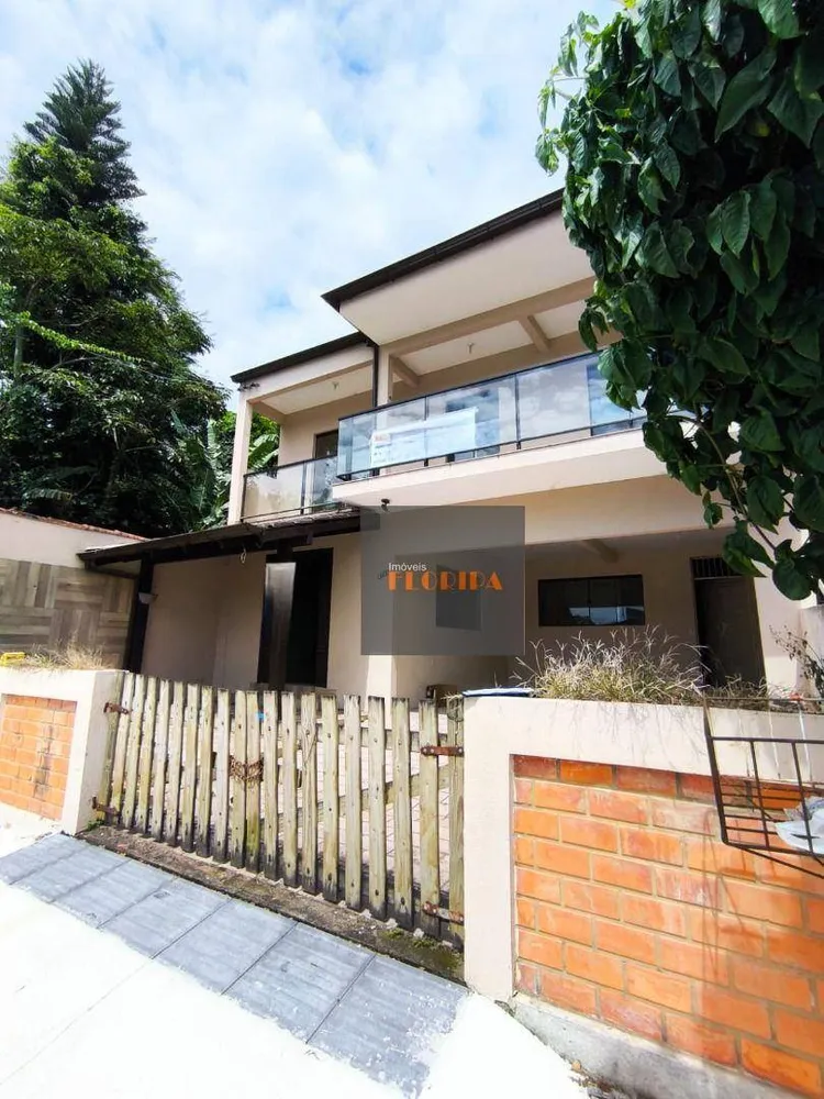 Casa, 4 quartos, 200 m² - Foto 1