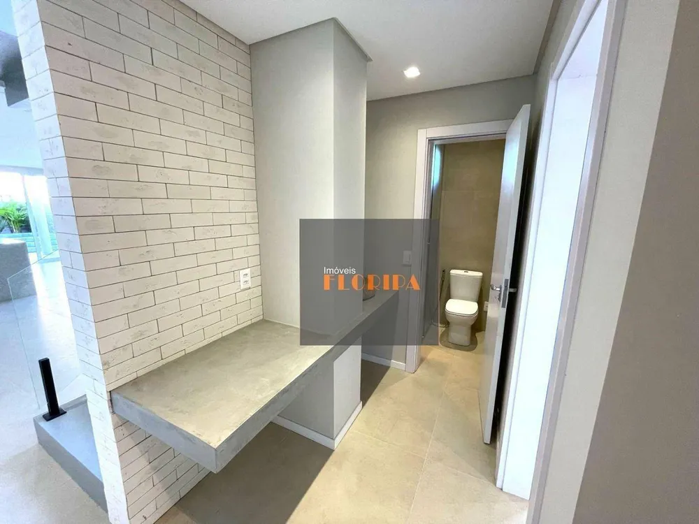 Casa, 4 quartos, 219 m² - Foto 2