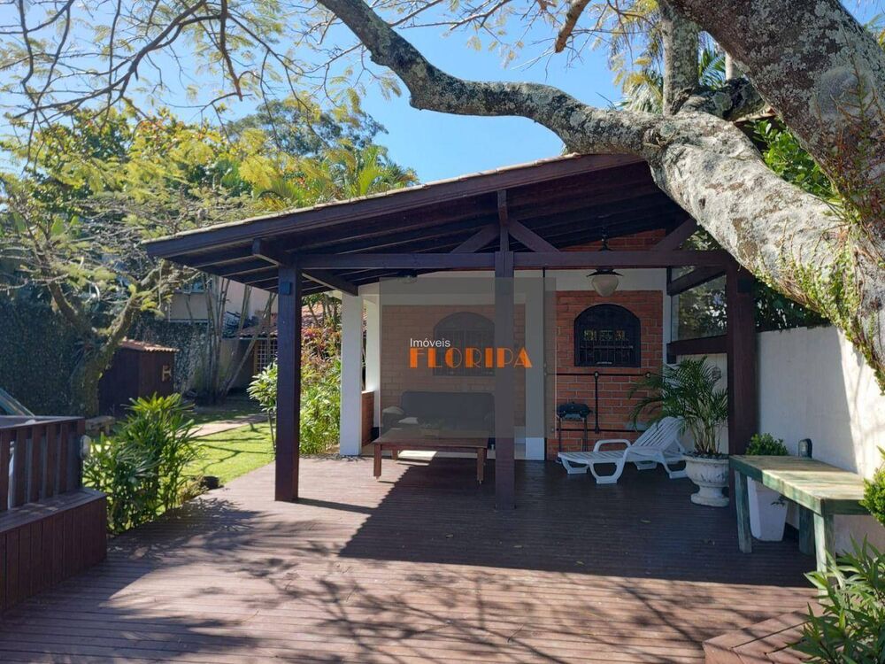 Casa à venda com 5 quartos, 153m² - Foto 5