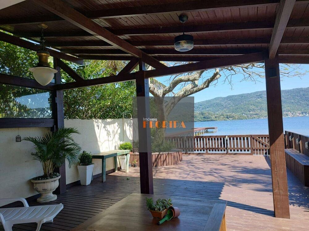 Casa à venda com 5 quartos, 153m² - Foto 6