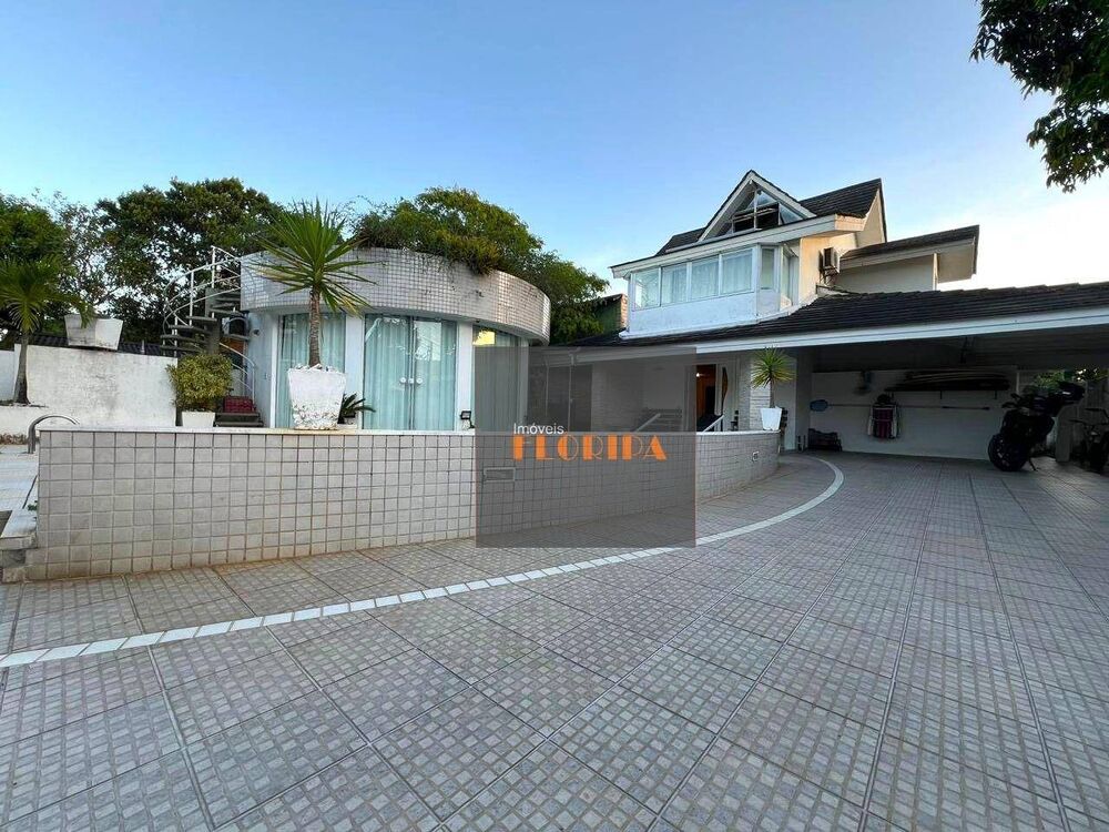 Casa à venda com 5 quartos, 427m² - Foto 4