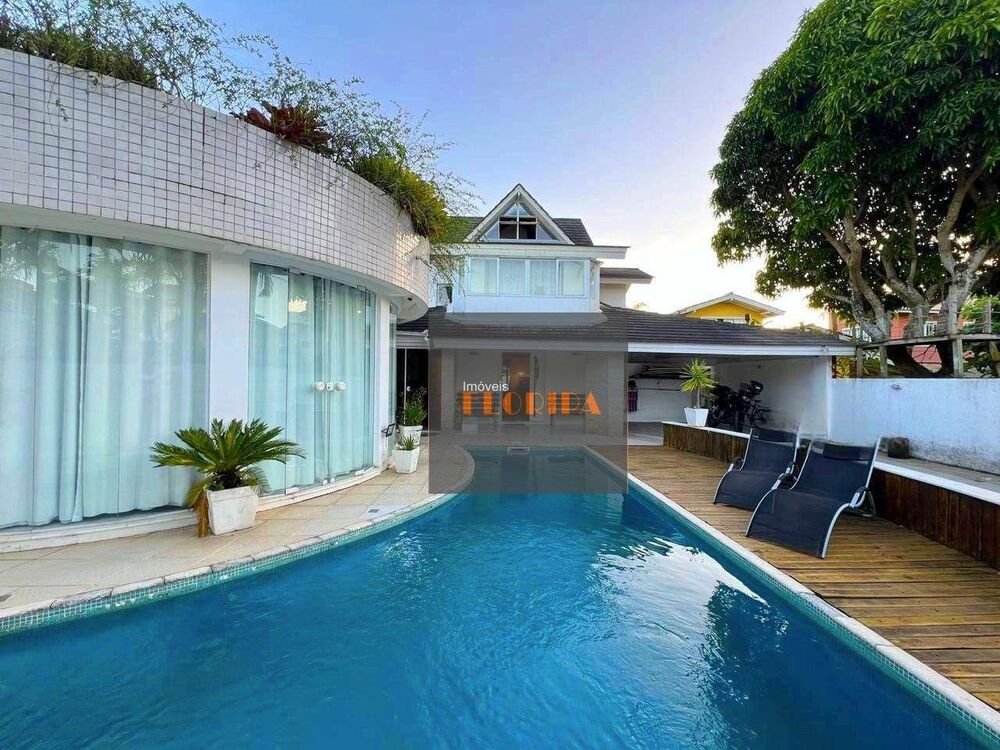 Casa à venda com 5 quartos, 427m² - Foto 1