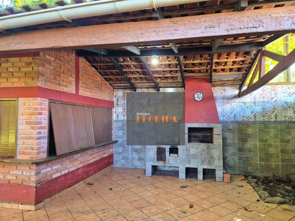 Casa à venda com 4 quartos, 204m² - Foto 4