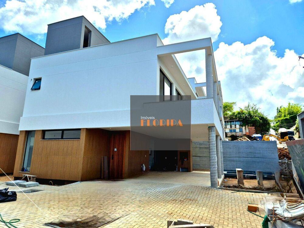 Casa à venda com 3 quartos, 230m² - Foto 3