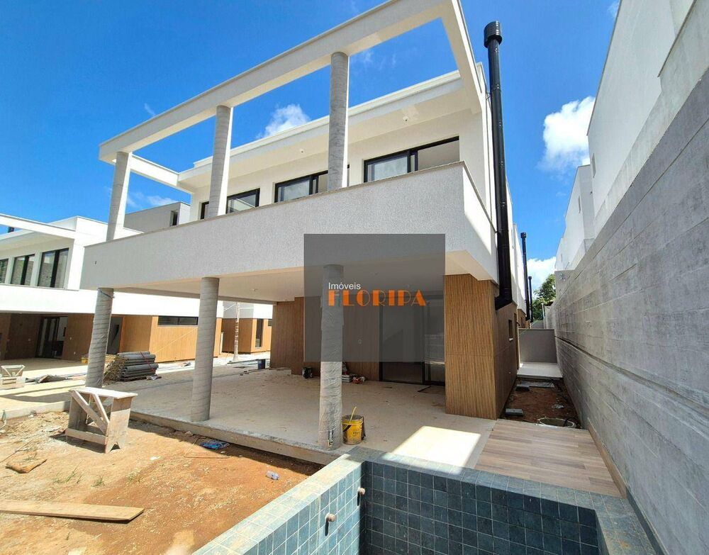Casa à venda com 3 quartos, 230m² - Foto 4