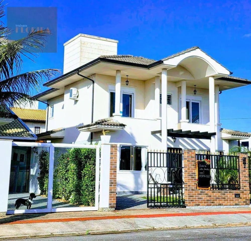 Casa, 3 quartos, 220 m² - Foto 1