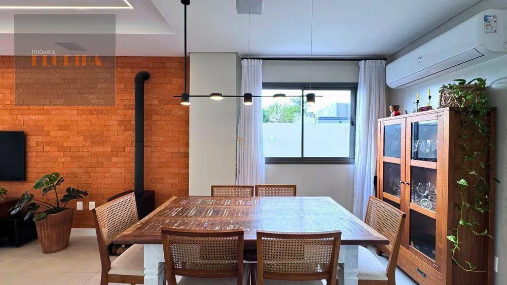 Casa, 3 quartos, 158 m² - Foto 2