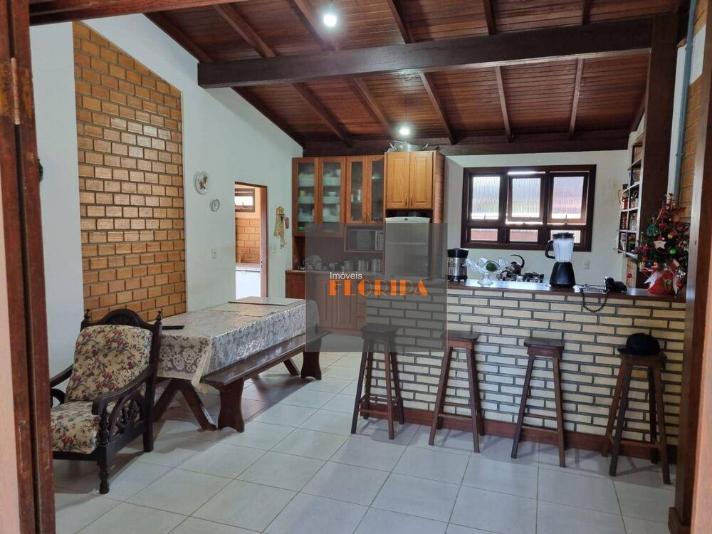 Casa, 4 quartos, 250 m² - Foto 4