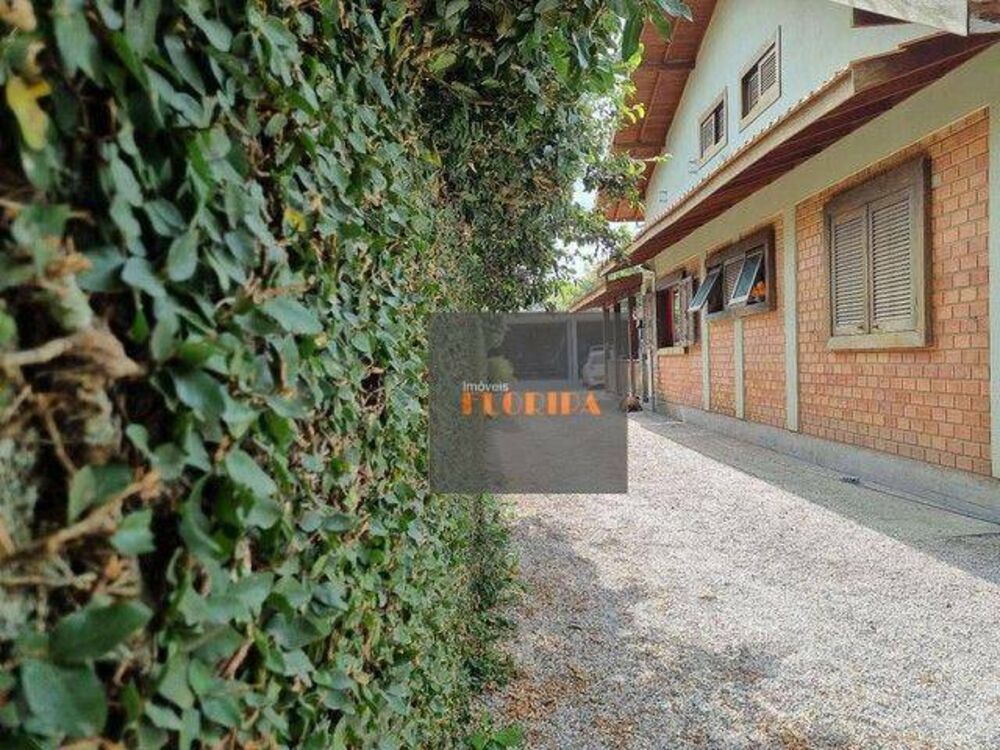 Casa, 4 quartos, 250 m² - Foto 17