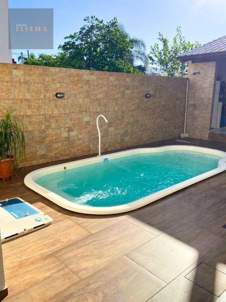 Casa, 4 quartos, 187 m² - Foto 1
