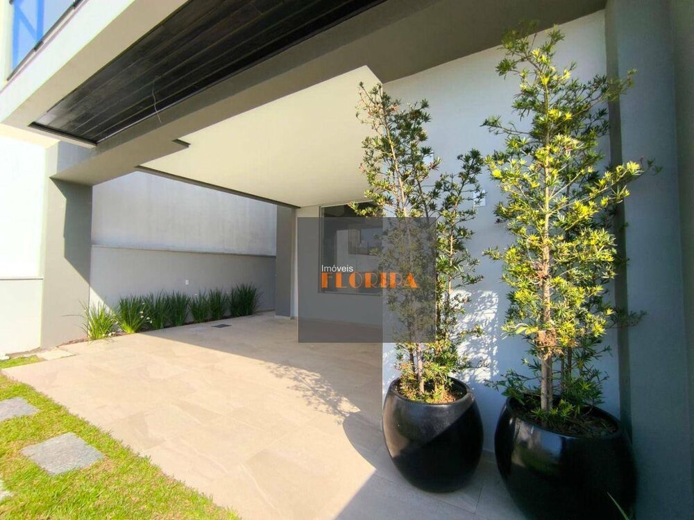Casa à venda com 3 quartos, 186m² - Foto 2