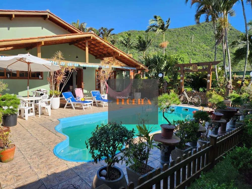 Casa, 4 quartos, 250 m² - Foto 1