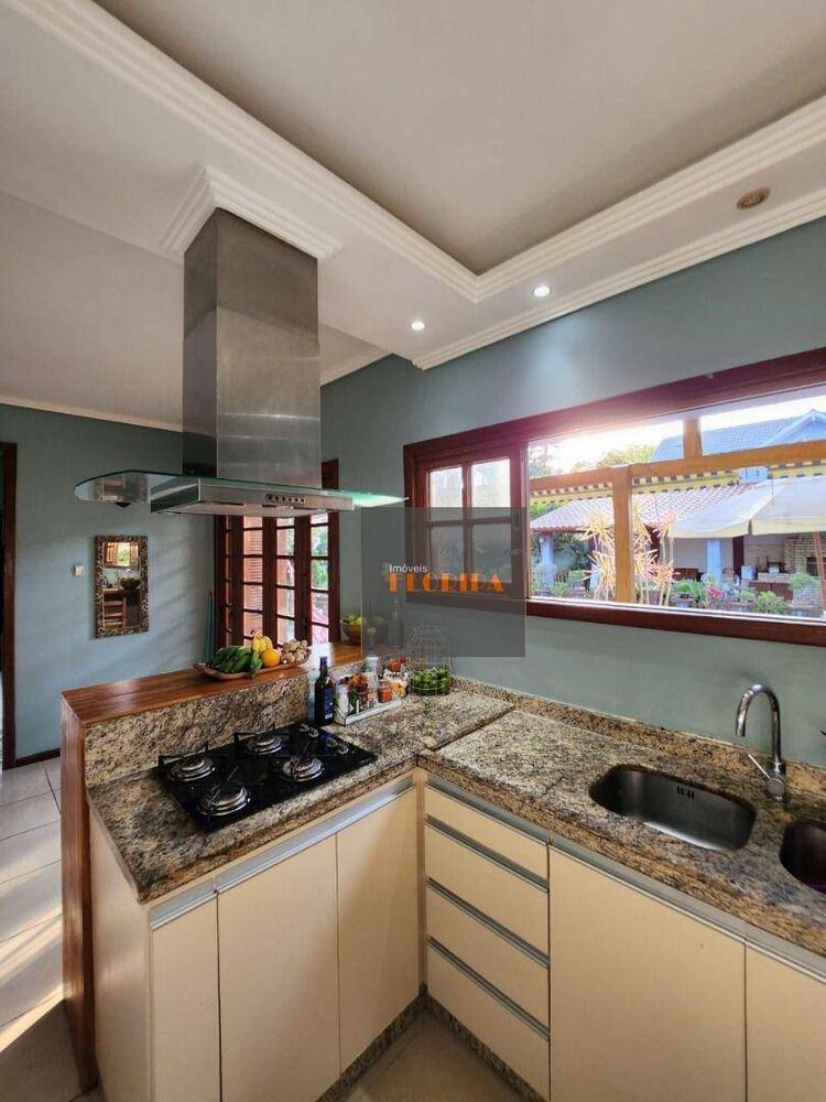 Casa, 4 quartos, 250 m² - Foto 4