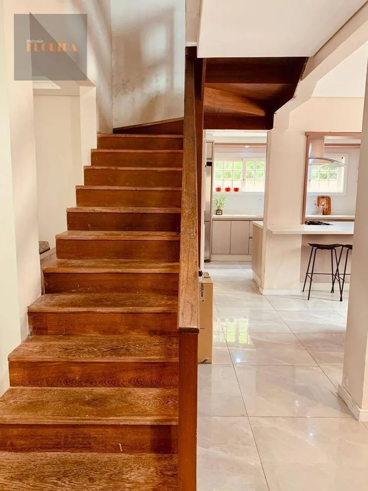 Casa, 6 quartos, 307 m² - Foto 1
