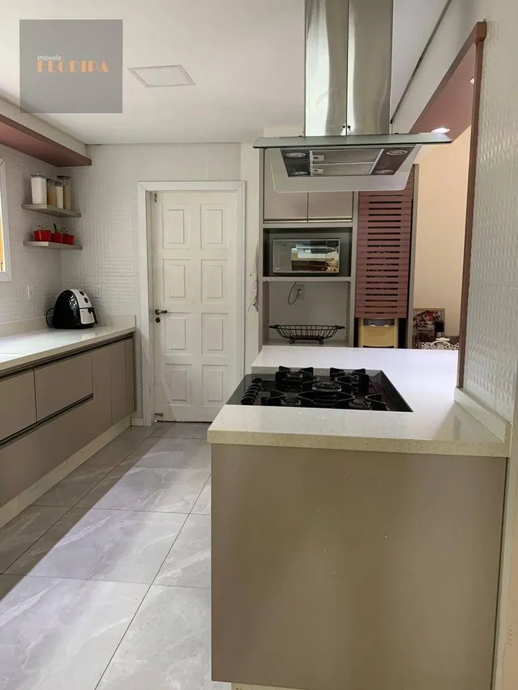 Casa, 6 quartos, 307 m² - Foto 9