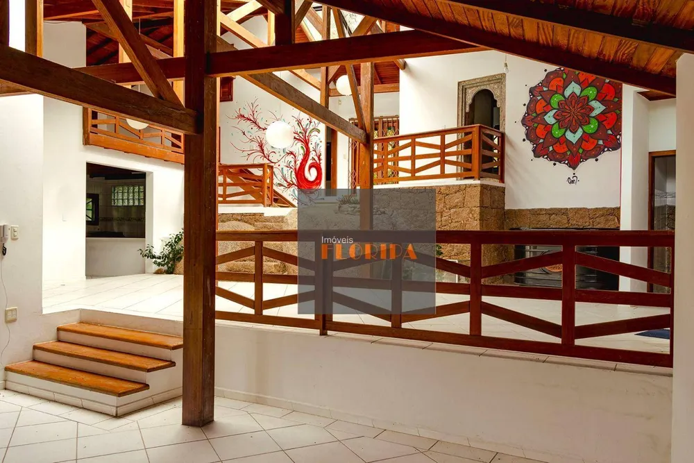 Casa, 4 quartos, 396 m² - Foto 1