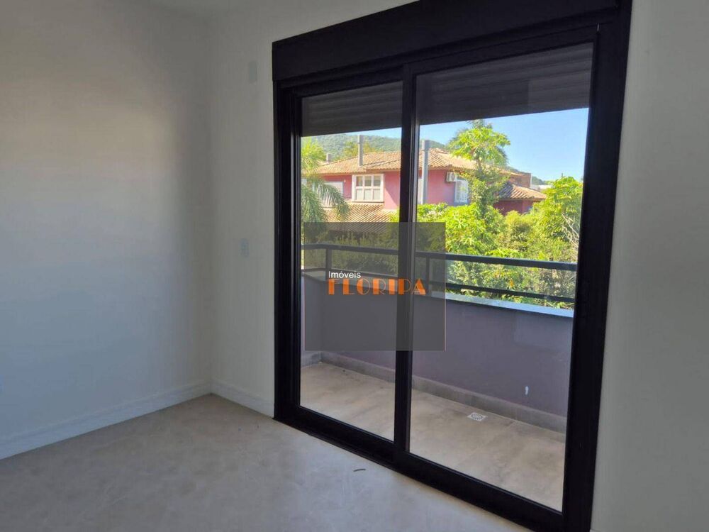 Casa à venda com 3 quartos, 179M2 - Foto 12