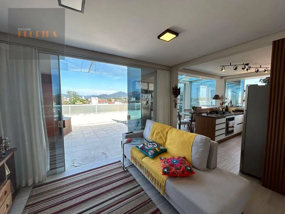 Cobertura, 2 quartos, 230 m² - Foto 1