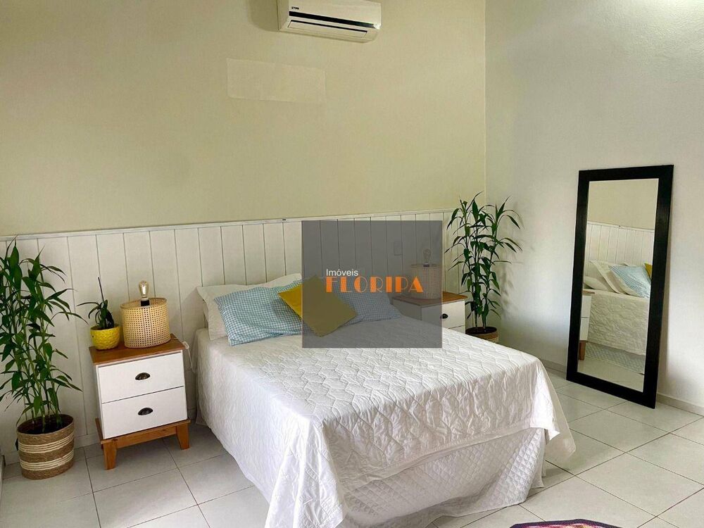 Casa, 4 quartos, 234 m² - Foto 1