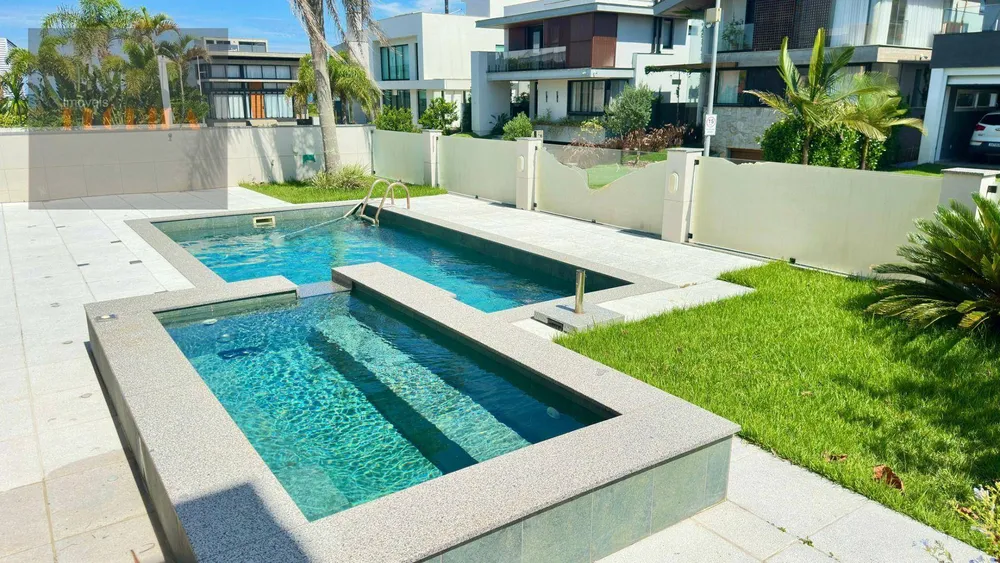 Casa, 5 quartos, 343 m² - Foto 3