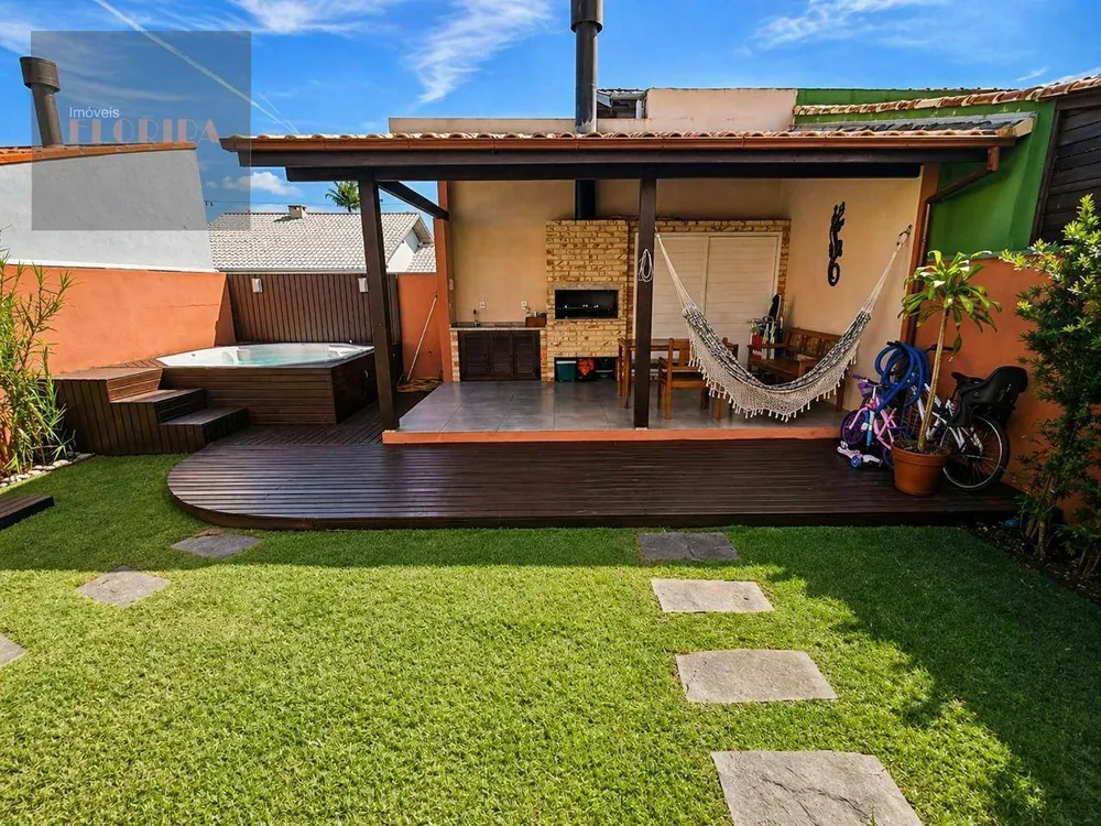 Casa, 4 quartos, 127 m² - Foto 1