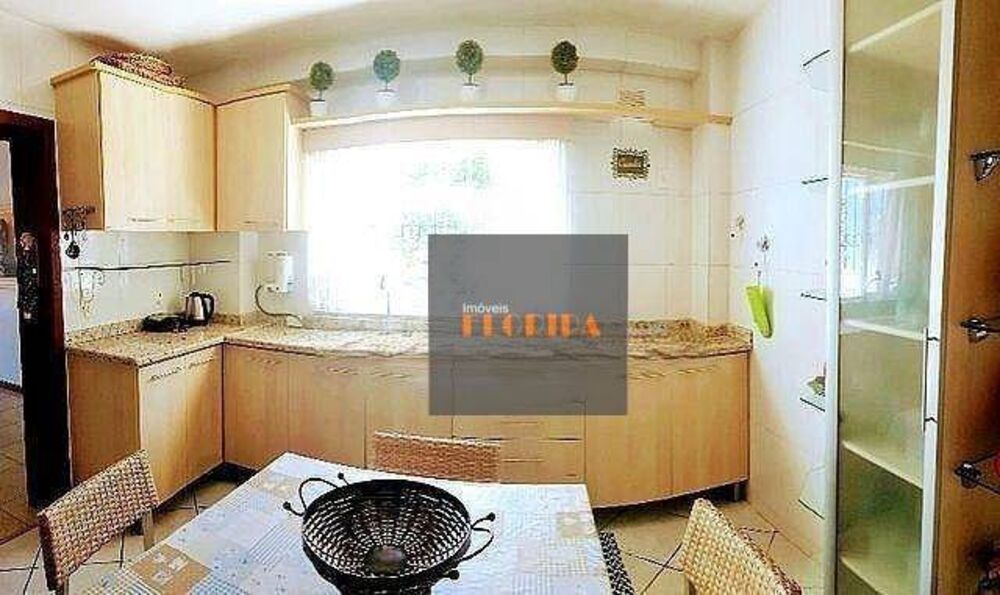 Casa à venda com 5 quartos, 330m² - Foto 8