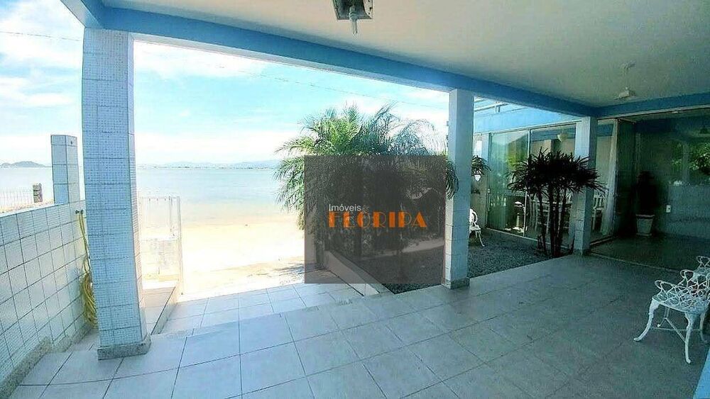 Casa à venda com 5 quartos, 330m² - Foto 4
