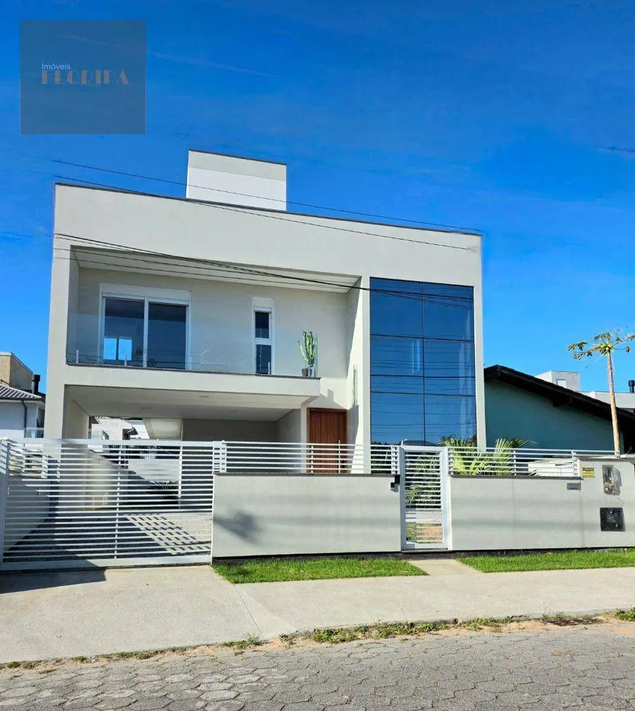 Casa, 3 quartos, 220 m² - Foto 2