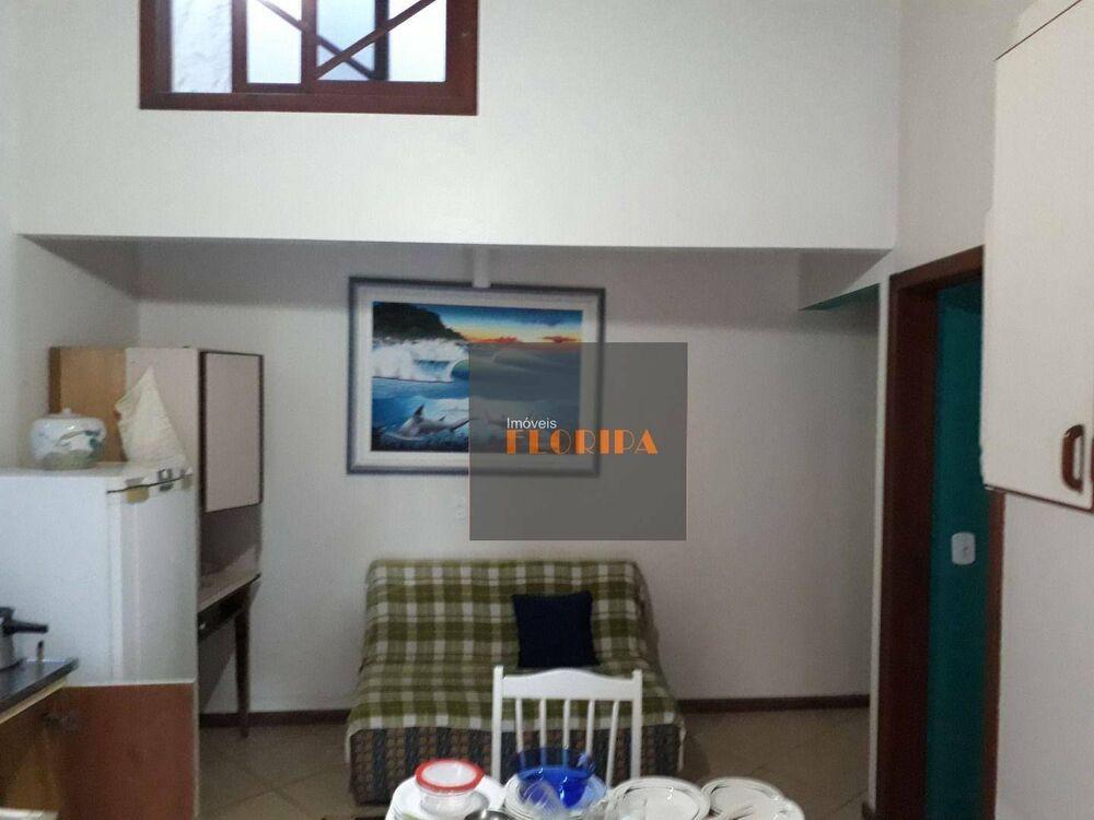 Casa à venda com 2 quartos, 140m² - Foto 12