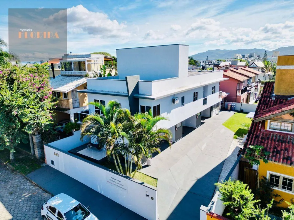 Sobrado, 6 quartos, 350 m² - Foto 2