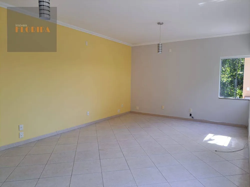 Casa, 3 quartos, 220 m² - Foto 1