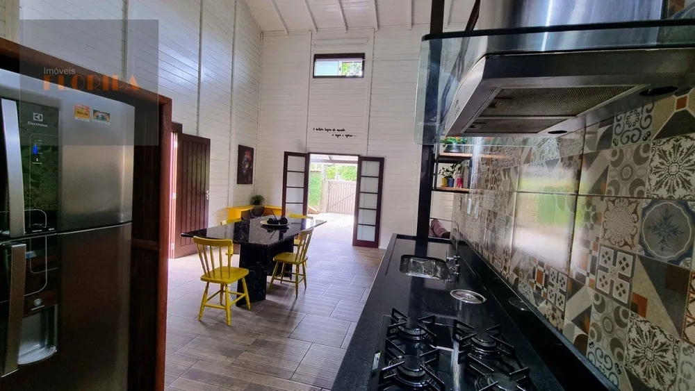 Casa, 3 quartos, 310 m² - Foto 4