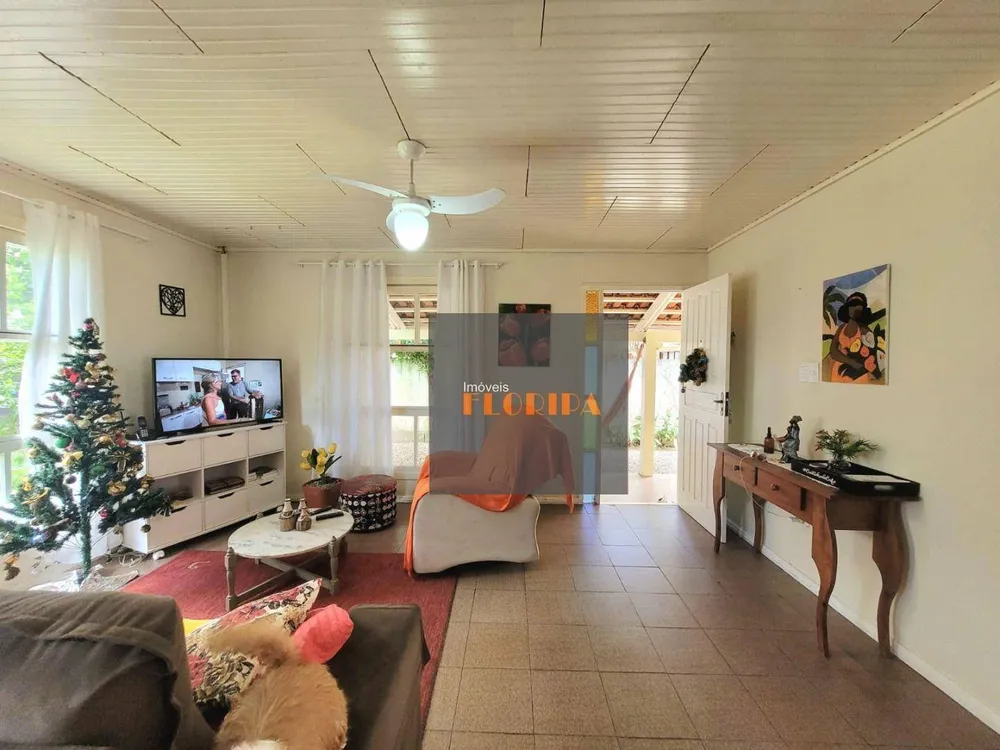 Casa, 4 quartos, 90 m² - Foto 1