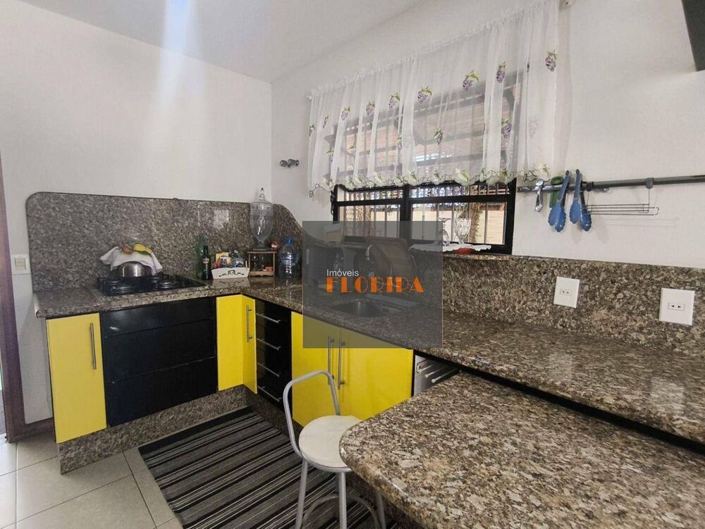 Casa, 4 quartos, 204 m² - Foto 3