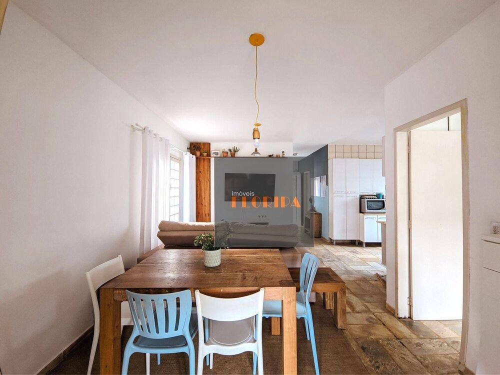 Casa à venda com 3 quartos, 90m² - Foto 3