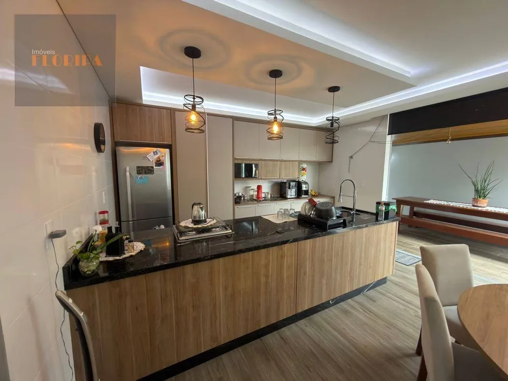 Casa, 2 quartos, 125 m² - Foto 1
