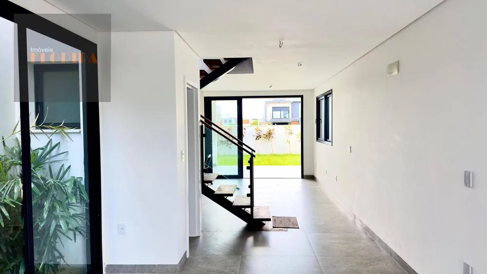 Casa, 3 quartos, 162 m² - Foto 2