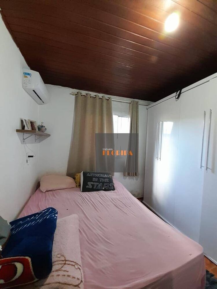 Casa à venda com 3 quartos, 63m² - Foto 11
