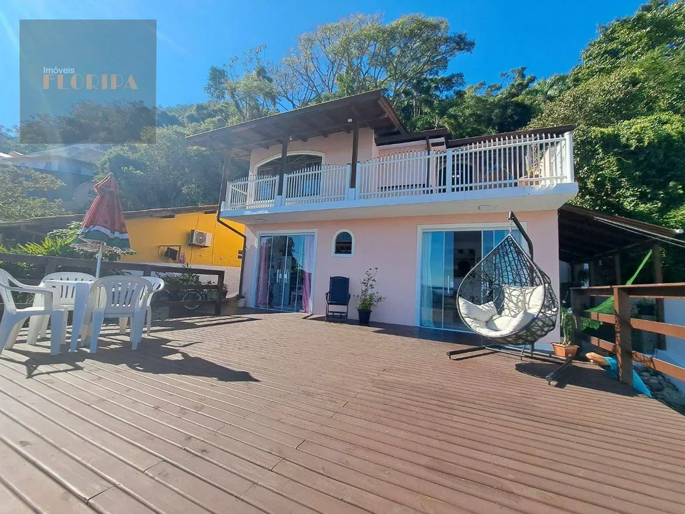 Casa, 4 quartos, 247 m² - Foto 1