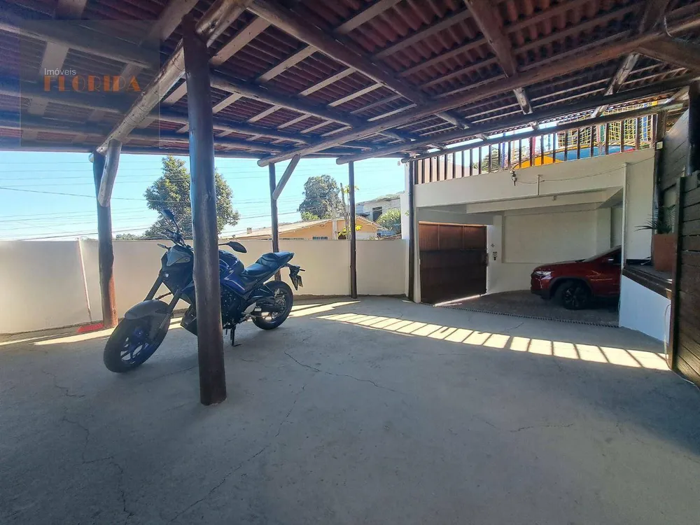 Casa, 4 quartos, 247 m² - Foto 3