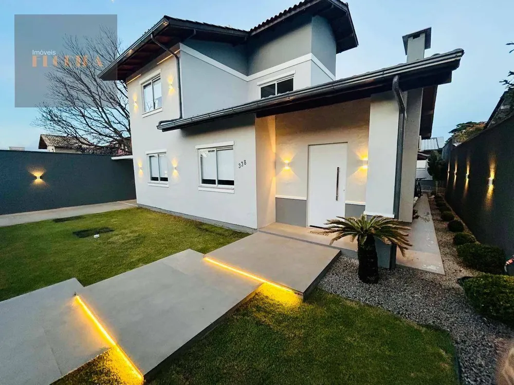 Casa, 5 quartos, 234 m² - Foto 2