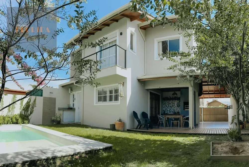 Casa, 3 quartos, 155 m² - Foto 1