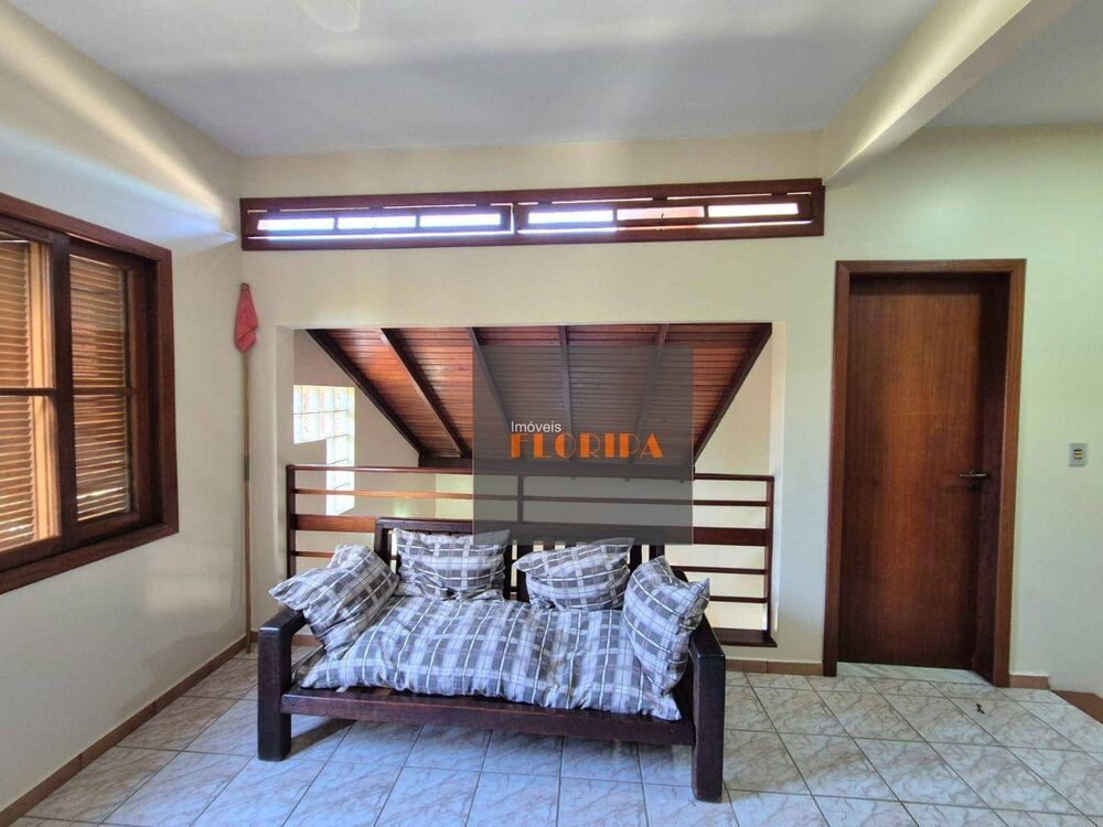 Casa, 4 quartos, 217 m² - Foto 4