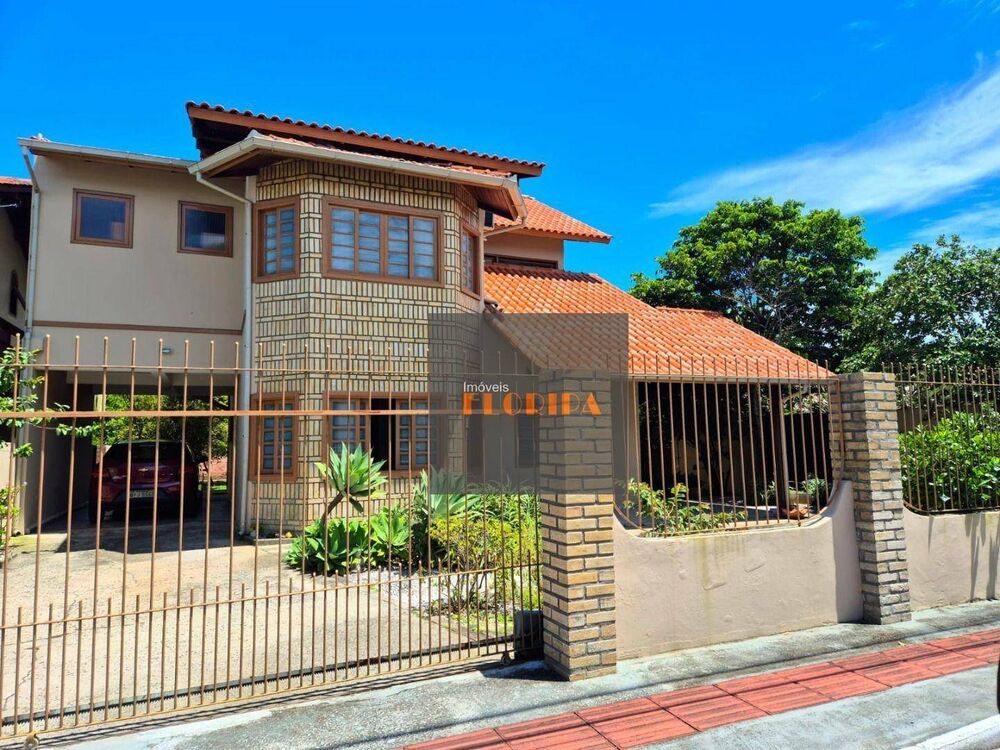 Casa, 4 quartos, 217 m² - Foto 9